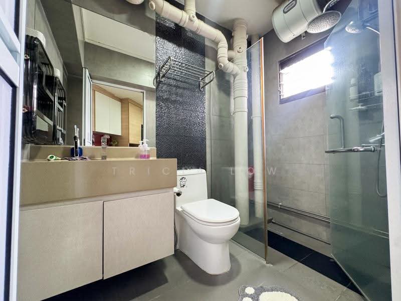 145 Rivervale Drive, 145 Rivervale Drive, Hougang / Punggol / Sengkang, 3 Bedrooms, 1,313 sqft, HDB Flat For Sale, by Tricia Low, 500286205 - Bathroom - PropertyGuru.com.sg