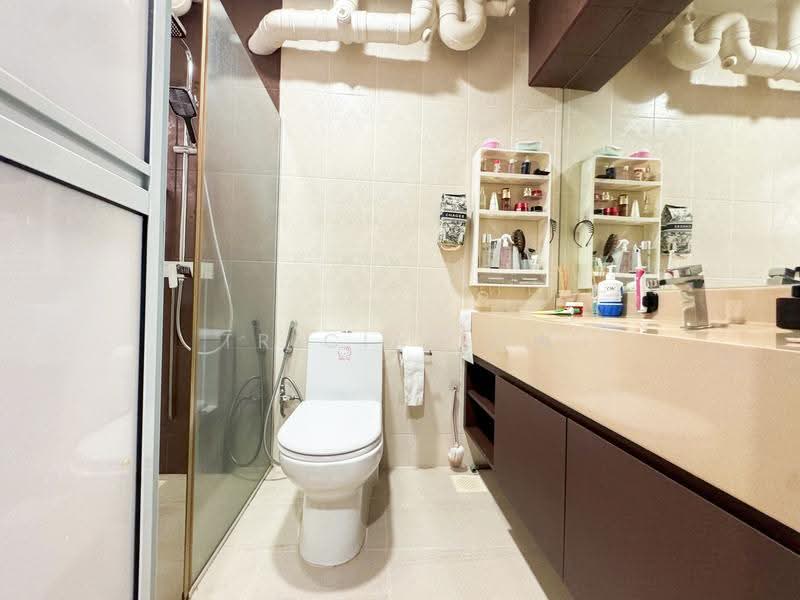 145 Rivervale Drive, 145 Rivervale Drive, Hougang / Punggol / Sengkang, 3 Bedrooms, 1,313 sqft, HDB Flat For Sale, by Tricia Low, 500286205 - Bathroom - PropertyGuru.com.sg