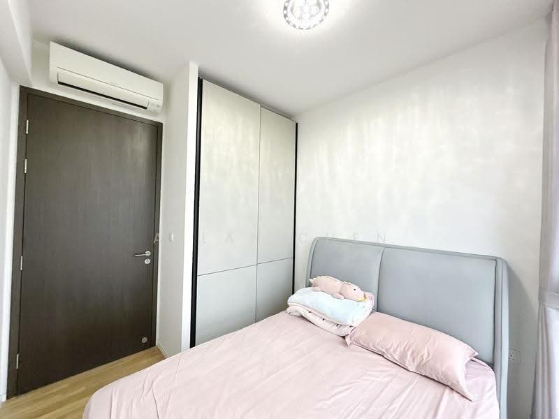 Avenue South Residence, 1 Silat Avenue, Alexandra / Commonwealth, 2 Bedrooms, 732 sqft, Condominium For Sale, by Allan Chen, 500286210 - Bedroom - PropertyGuru.com.sg