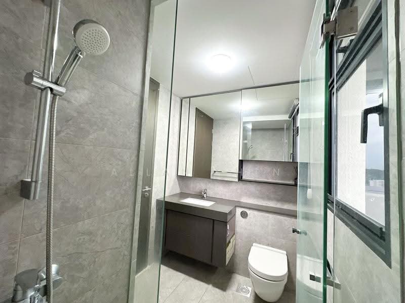 Avenue South Residence, 1 Silat Avenue, Alexandra / Commonwealth, 2 Bedrooms, 732 sqft, Condominium For Sale, by Allan Chen, 500286210 - Bathroom - PropertyGuru.com.sg