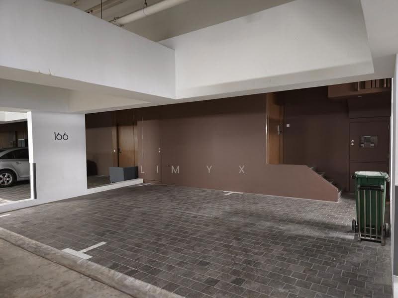 Alana, 192 Sunrise Terrace, Seletar / Yio Chu Kang, 4 Bedrooms, 3,122 sqft, Cluster House For Sale, by Lim Y X, 500286220 - Car Park - PropertyGuru.com.sg