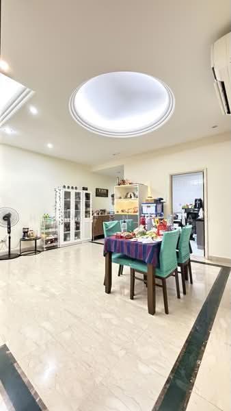 Hillview Green, 61 Hume Avenue, Clementi Park / Upper Bukit Timah, 2 Bedrooms, 1,012 sqft, Condominium For Rent, by Christina Tan, 500286221 - Dining Room - PropertyGuru.com.sg