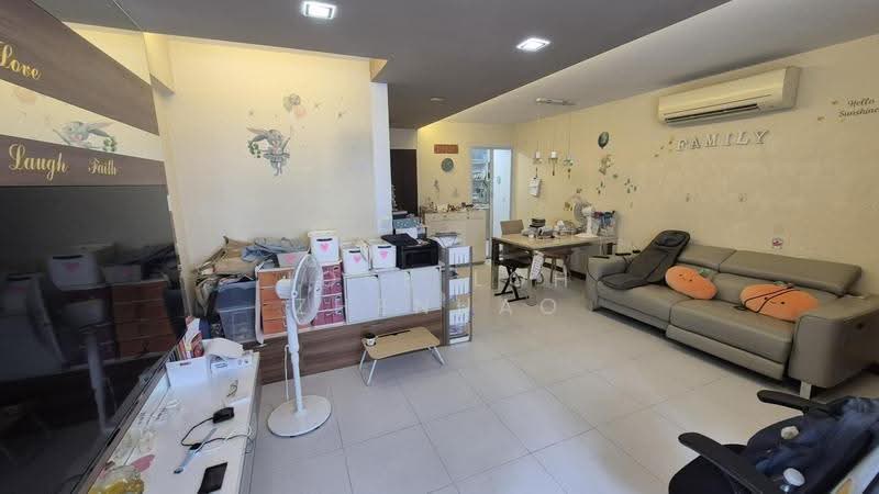 410B Fernvale Road, 410B Fernvale Road, Seletar / Yio Chu Kang, 3 Bedrooms, 1,023 sqft, HDB Flat For Sale, by Jose Loh Zhenhao, 500286223 - Living Room - PropertyGuru.com.sg