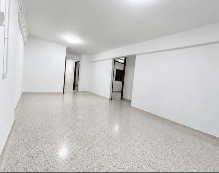 533 Bedok North Street 3, 533 Bedok North Street 3, Bedok / Upper East Coast, 3 Bedrooms, 990 sqft, HDB Flat For Sale, by Janet Tan, 500286229 - Living Room - PropertyGuru.com.sg
