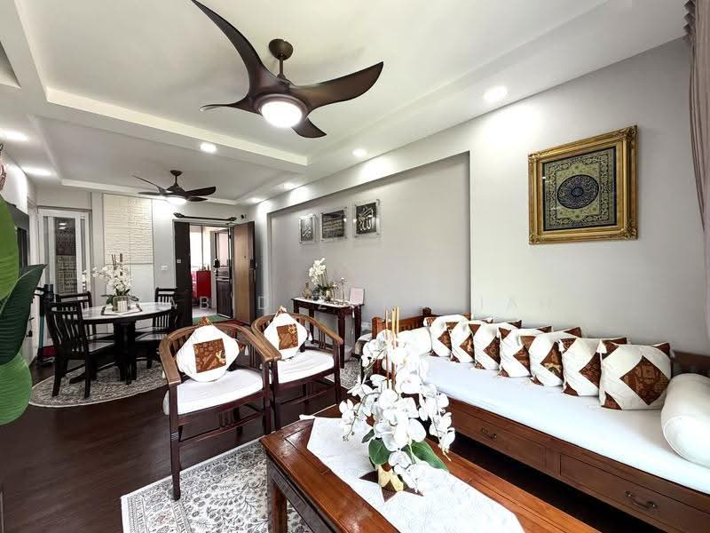 450C Bukit Batok West Avenue 6, 450C Bukit Batok West Avenue 6, Dairy Farm / Bukit Panjang / Choa Chu Kang, 3 Bedrooms, 1,001 sqft, HDB Flat For Sale, by Zabid Zakariah, 500286230 - Living Room - PropertyGuru.com.sg