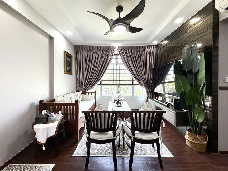 450C Bukit Batok West Avenue 6, 450C Bukit Batok West Avenue 6, Dairy Farm / Bukit Panjang / Choa Chu Kang, 3 Bedrooms, 1,001 sqft, HDB Flat For Sale, by Zabid Zakariah, 500286230 - Living Room - PropertyGuru.com.sg