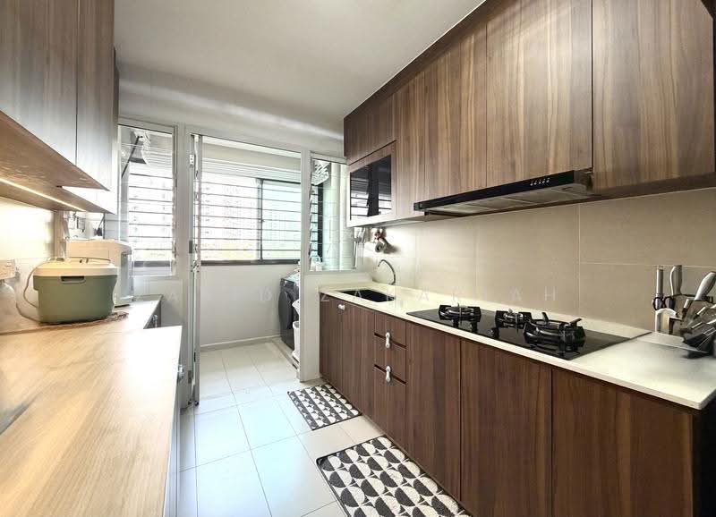450C Bukit Batok West Avenue 6, 450C Bukit Batok West Avenue 6, Dairy Farm / Bukit Panjang / Choa Chu Kang, 3 Bedrooms, 1,001 sqft, HDB Flat For Sale, by Zabid Zakariah, 500286230 - Kitchen - PropertyGuru.com.sg