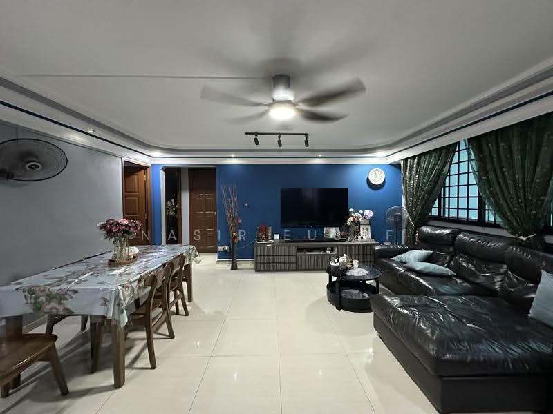 334 Woodlands Street 32, 334 Woodlands Street 32, Admiralty / Woodlands, 3 Bedrooms, 1,117 sqft, HDB Flat For Rent, by Nasir Eusof, 500286237 - Living Room - PropertyGuru.com.sg