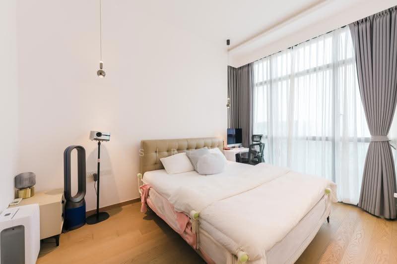 The Florence Residences, 85 Hougang Avenue 2, Hougang / Punggol / Sengkang, 5 Bedrooms, 1,916 sqft, Condominium For Sale, by Desiree Tan, 500286243 - Master Bedroom - PropertyGuru.com.sg