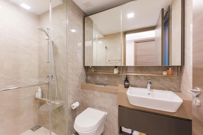 The Florence Residences, 85 Hougang Avenue 2, Hougang / Punggol / Sengkang, 5 Bedrooms, 1,916 sqft, Condominium For Sale, by Desiree Tan, 500286243 - Bathroom - PropertyGuru.com.sg