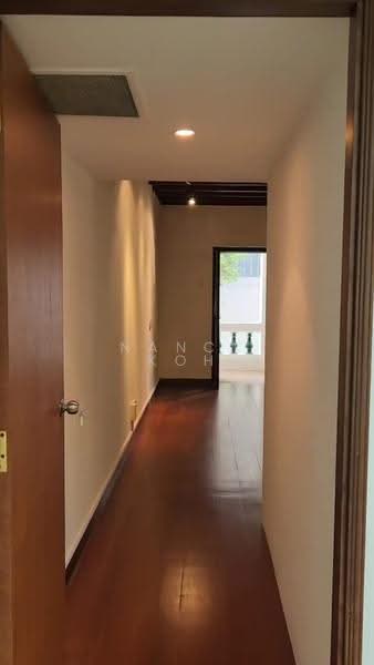 Cairnhill Road, Cairnhill Road, Orchard / River Valley, 4 Bedrooms, 3,150 sqft, Conservation House For Sale, by Nancy Koh, 500286263 - Corridor - PropertyGuru.com.sg