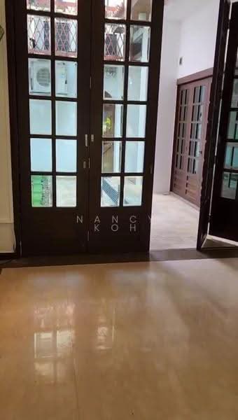 Cairnhill Road, Cairnhill Road, Orchard / River Valley, 4 Bedrooms, 3,150 sqft, Conservation House For Sale, by Nancy Koh, 500286263 - Entrance - PropertyGuru.com.sg