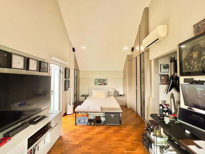 Dalla Vale, 202 Springleaf Avenue, Mandai / Upper Thomson, 5 Bedrooms, 3,229 sqft, Semi-Detached House For Sale, by Jared Yan, 500286286 - Bedroom - PropertyGuru.com.sg