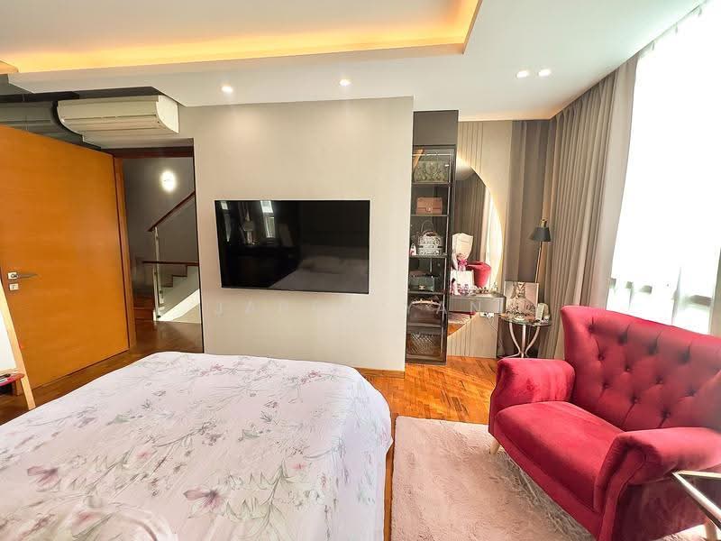 Dalla Vale, 202 Springleaf Avenue, Mandai / Upper Thomson, 5 Bedrooms, 3,229 sqft, Semi-Detached House For Sale, by Jared Yan, 500286286 - Bedroom - PropertyGuru.com.sg