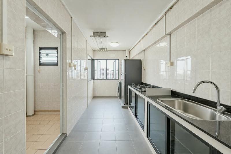 470 Sembawang Drive, 470 Sembawang Drive, Sembawang / Yishun, 3 Bedrooms, 980 sqft, HDB Flat For Sale, by Warren Chan, 500286288 - Kitchen - PropertyGuru.com.sg