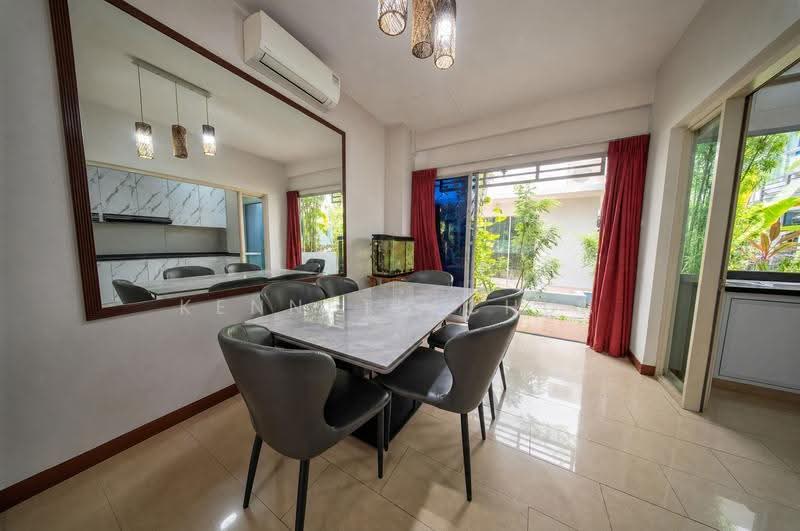 Springhill, 2 Sembawang Walk, Sembawang / Yishun, 4 Bedrooms, 3,014 sqft, Terraced House For Rent, by Kenneth Chua, 500286291 - Dining Room - PropertyGuru.com.sg