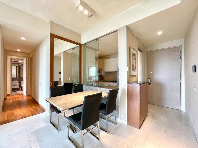 Rivergate, 93 Robertson Quay, Orchard / River Valley, 2 Bedrooms, 1,044 sqft, Condominium For Rent, by Toh Jun Chong, 500286308 - PropertyGuru.com.sg