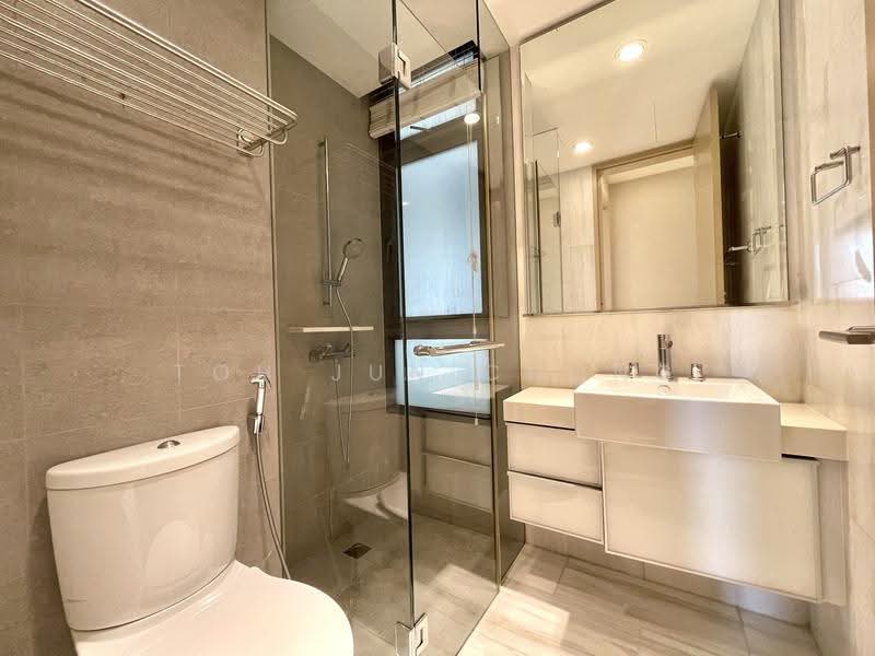 Rivergate, 93 Robertson Quay, Orchard / River Valley, 2 Bedrooms, 1,044 sqft, Condominium For Rent, by Toh Jun Chong, 500286308 - PropertyGuru.com.sg