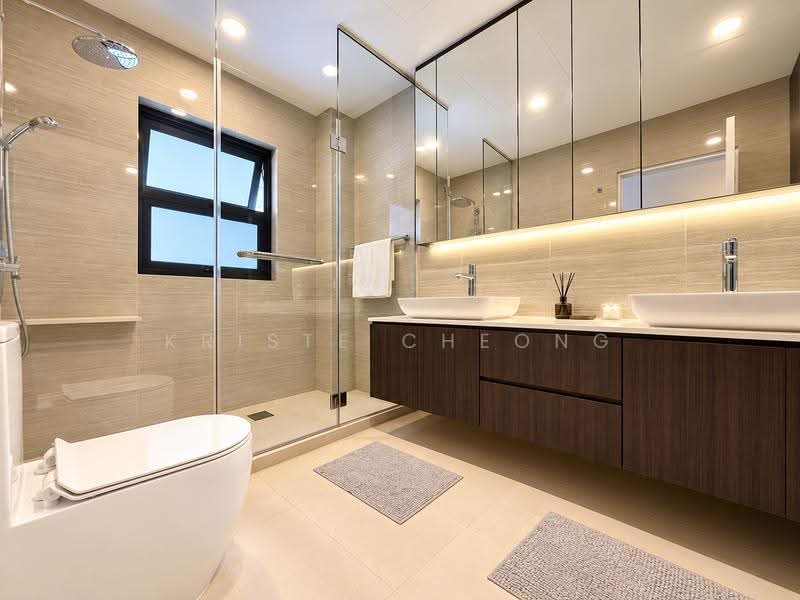 Chuan Terrace, Chuan Terrace, Hougang / Punggol / Sengkang, 4 Bedrooms, 3,000 sqft, Terraced House For Rent, by Kriste Cheong, 500286331 - Bathroom - PropertyGuru.com.sg