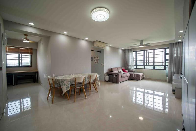 550B Segar Road, 550B Segar Road, Dairy Farm / Bukit Panjang / Choa Chu Kang, 3 Bedrooms, 1,216 sqft, HDB Flat For Sale, by Kenneth Chua, 500286349 - Living Room - PropertyGuru.com.sg