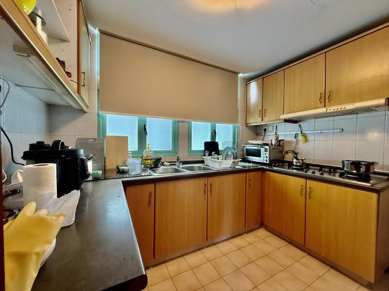 Condo in Mariam Way, near Flora Drive, Flora Road, Mariam Way. Flora Drive. Flora Road. Upper Changi Road, Changi Airport / Changi Village, 2 Bedrooms, 1,011 sqft, Condominium For Rent, by Alan Koh, 500286351 - Kitchen - PropertyGuru.com.sg