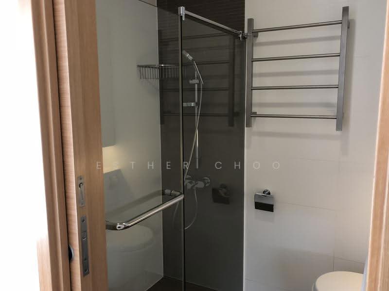 Shelford Suites, 16B Shelford Road, Newton / Novena, 3 Bedrooms, 1,270 sqft, Apartment For Sale, by Esther Choo, 500286355 - Bathroom - PropertyGuru.com.sg