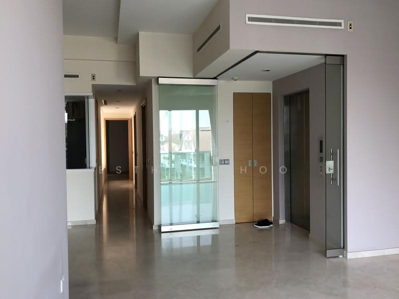 Shelford Suites, 16B Shelford Road, Newton / Novena, 3 Bedrooms, 1,270 sqft, Apartment For Sale, by Esther Choo, 500286355 - Corridor - PropertyGuru.com.sg