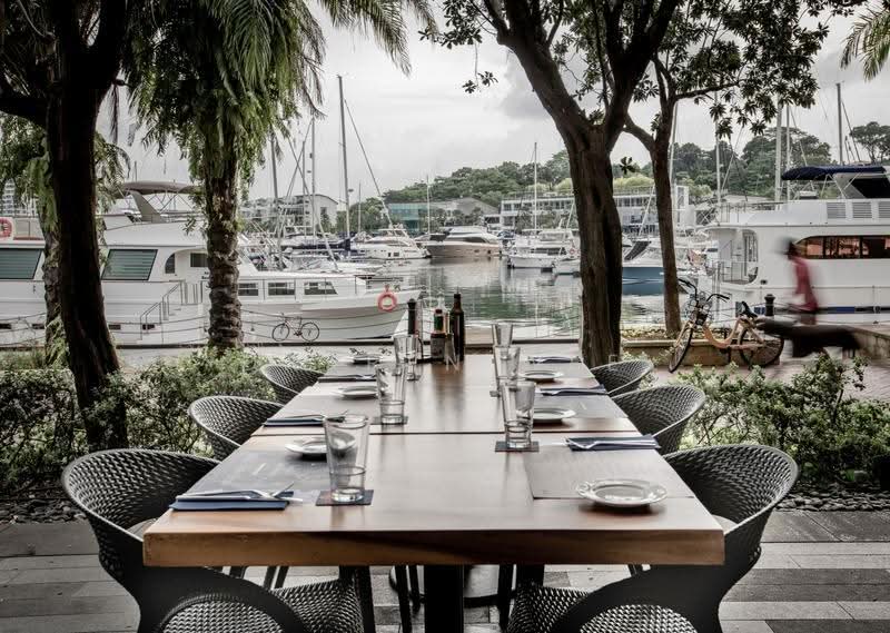 Waterfront Dining - Affluent Crowd, Harbourfront / Telok Blangah, 1,550 sqft, Food & Beverage For Rent, by Darren Wee, 500286360 - Exterior - CommercialGuru.com.sg