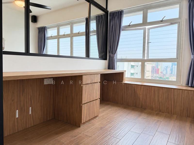 451B Bukit Batok West Avenue 6, 451B Bukit Batok West Avenue 6, Dairy Farm / Bukit Panjang / Choa Chu Kang, 4 Bedrooms, 1,216 sqft, HDB Flat For Sale, by Barry Chew, 500286382 - Study - PropertyGuru.com.sg
