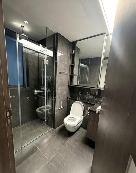 The M, 30 Middle Road, Beach Road / Bugis / Rochor, 2 Bedrooms, 667 sqft, Condominium For Rent, by Kelly Kok Seow Cheng, 500286384 - Bathroom - PropertyGuru.com.sg