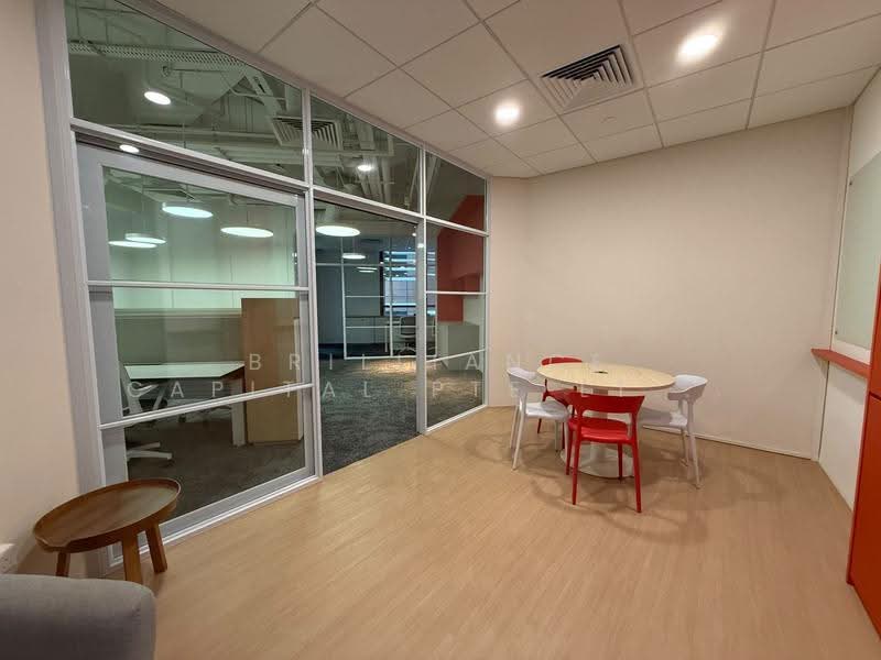 Plus, 20 Cecil Street, Boat Quay / Raffles Place / Marina, 786 sqft, Office For Sale, by MJ ZHUO, 500286386 - Interior - CommercialGuru.com.sg