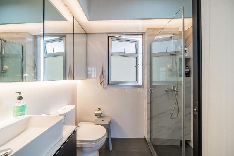 154A Bedok South Road, 154A Bedok South Road, Bedok / Upper East Coast, 3 Bedrooms, 1,001 sqft, HDB Flat For Sale, by Ted Wong, 500286387 - Bathroom - PropertyGuru.com.sg