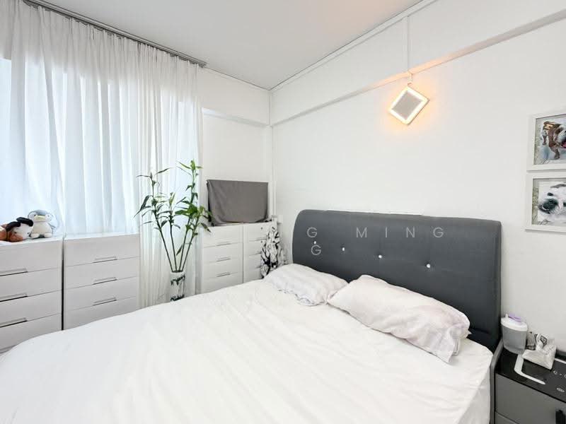 159 Tampines Street 12, 159 Tampines Street 12, Pasir Ris / Tampines, 3 Bedrooms, 979 sqft, HDB Flat For Sale, by Lucas Ong Ming Hong, 500286403 - Bedroom - PropertyGuru.com.sg
