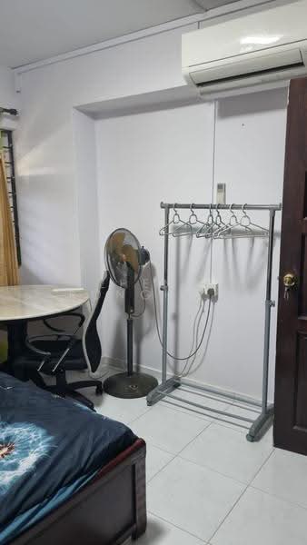 747 Jurong West Street 73, 747 Jurong West Street 73, Boon Lay / Jurong / Tuas, Room Rental, 120 sqft, HDB Flat For Rent, by Zheng Ronghua 郑荣华, 500286410 - Bedroom - PropertyGuru.com.sg