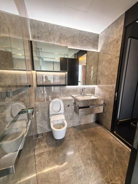 Martin Modern, 8 Martin Place, Orchard / River Valley, 4 Bedrooms, 1,733 sqft, Apartment For Rent, by Ben XIA 夏天鹏, 500286417 - Bathroom - PropertyGuru.com.sg