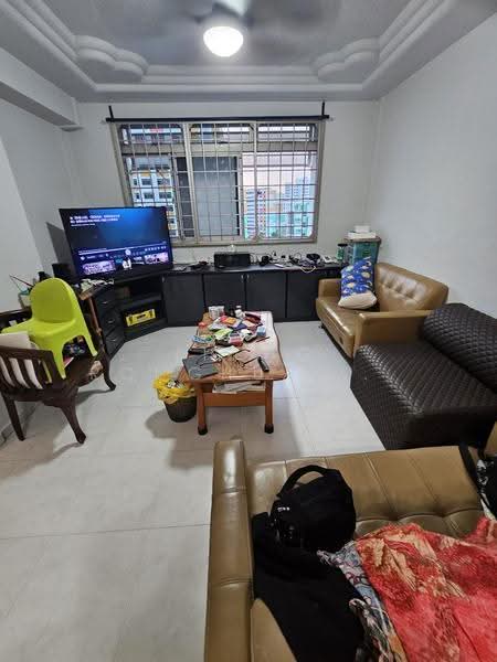 734 Jurong West Street 73, 734 Jurong West Street 73, Boon Lay / Jurong / Tuas, Room Rental, 120 sqft, HDB Flat For Rent, by Zheng Ronghua 郑荣华, 500286430 - Living Room - PropertyGuru.com.sg