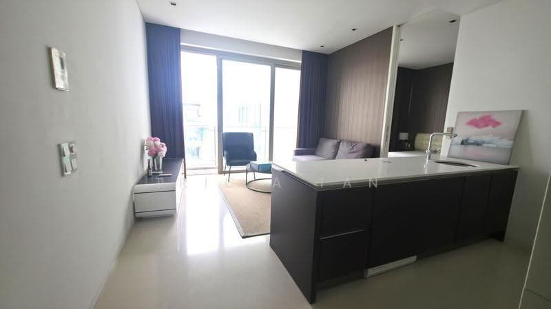 Scotts Square, 6 Scotts Road, Orchard / River Valley, 1 Bedroom, 624 sqft, Condominium For Sale, by Tricia Tan, 500286433 - Living Room - PropertyGuru.com.sg
