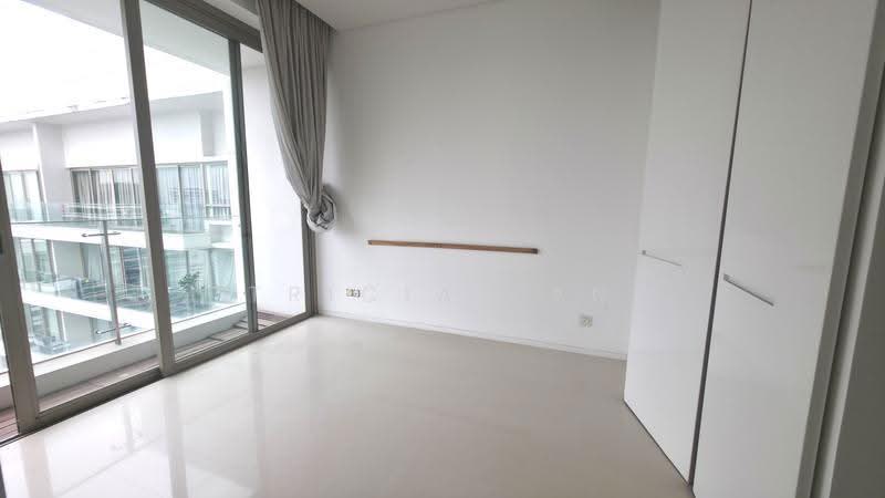 Scotts Square, 6 Scotts Road, Orchard / River Valley, 1 Bedroom, 624 sqft, Condominium For Sale, by Tricia Tan, 500286433 - Balcony - PropertyGuru.com.sg