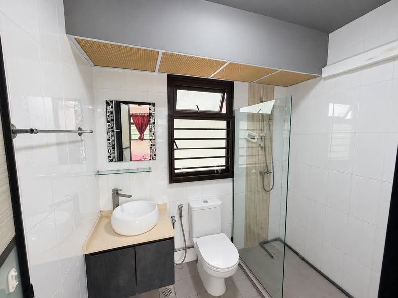 932A Hougang Avenue 9, 932A Hougang Avenue 9, Hougang / Punggol / Sengkang, 3 Bedrooms, 990 sqft, HDB Flat For Rent, by Zac Ng, 500286441 - Bathroom - PropertyGuru.com.sg