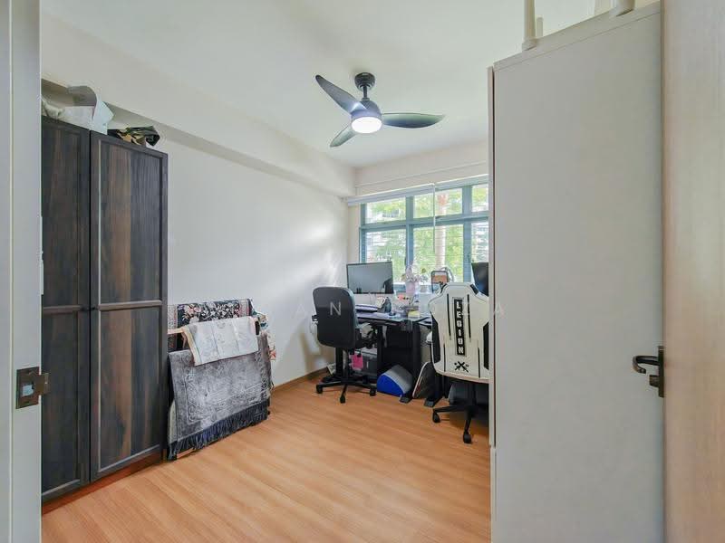 620B Tampines Street 61, 620B Tampines Street 61, Pasir Ris / Tampines, 3 Bedrooms, 1,001 sqft, HDB Flat For Sale, by Aiman Roza, 500286457 - Study - PropertyGuru.com.sg
