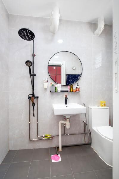 721 Jurong West Avenue 5, 721 Jurong West Avenue 5, Boon Lay / Jurong / Tuas, 3 Bedrooms, 1,302 sqft, HDB Flat For Sale, by Shafik Yusope, 500286458 - Bathroom - PropertyGuru.com.sg