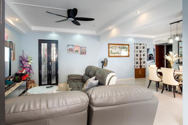 721 Jurong West Avenue 5, 721 Jurong West Avenue 5, Boon Lay / Jurong / Tuas, 3 Bedrooms, 1,302 sqft, HDB Flat For Sale, by Shafik Yusope, 500286458 - Living Room - PropertyGuru.com.sg