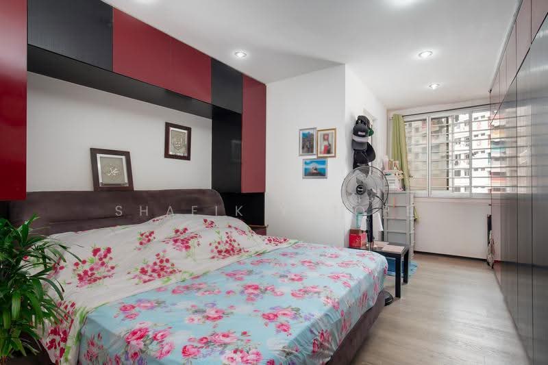 721 Jurong West Avenue 5, 721 Jurong West Avenue 5, Boon Lay / Jurong / Tuas, 3 Bedrooms, 1,302 sqft, HDB Flat For Sale, by Shafik Yusope, 500286458 - Bedroom - PropertyGuru.com.sg