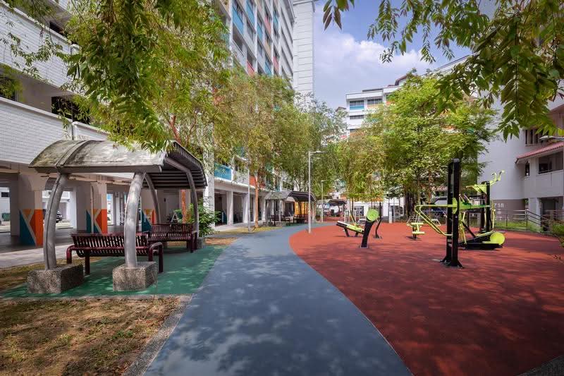 721 Jurong West Avenue 5, 721 Jurong West Avenue 5, Boon Lay / Jurong / Tuas, 3 Bedrooms, 1,302 sqft, HDB Flat For Sale, by Shafik Yusope, 500286458 - Exterior - PropertyGuru.com.sg