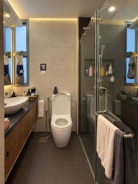 Casuarina Cove, 120 Tanjong Rhu Road, East Coast / Marine Parade, 2 Bedrooms, 1,184 sqft, Condominium For Sale, by Constance Ng, 500286460 - Bathroom - PropertyGuru.com.sg