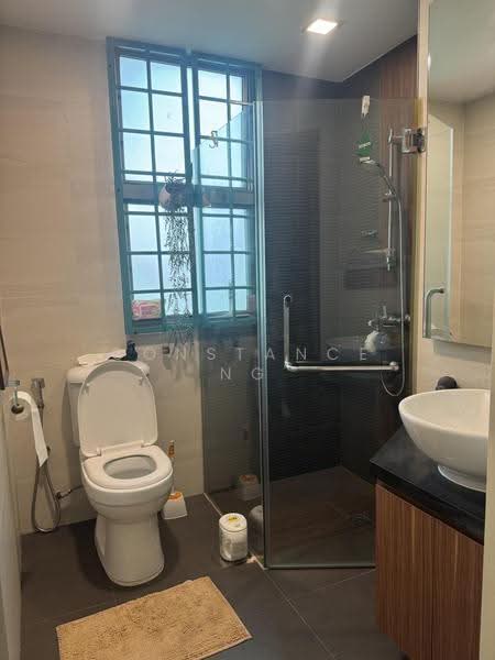 Casuarina Cove, 120 Tanjong Rhu Road, East Coast / Marine Parade, 2 Bedrooms, 1,184 sqft, Condominium For Sale, by Constance Ng, 500286460 - Bathroom - PropertyGuru.com.sg