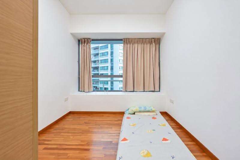 Waterfront Waves, 760 Bedok Reservoir Road, Bedok / Upper East Coast, 3 Bedrooms, 1,270 sqft, Condominium For Rent, by Irwin Hafiz, 500286464 - Common bedroom 2 - PropertyGuru.com.sg
