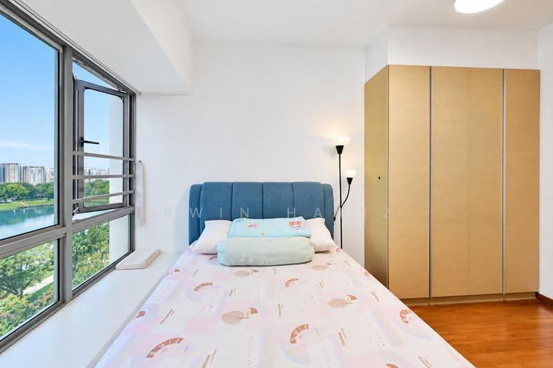 Waterfront Waves, 760 Bedok Reservoir Road, Bedok / Upper East Coast, 3 Bedrooms, 1,270 sqft, Condominium For Rent, by Irwin Hafiz, 500286464 - Master bedroom - PropertyGuru.com.sg