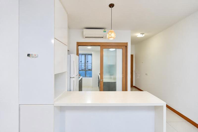 Waterfront Waves, 760 Bedok Reservoir Road, Bedok / Upper East Coast, 3 Bedrooms, 1,270 sqft, Condominium For Rent, by Irwin Hafiz, 500286464 - Kitchen - PropertyGuru.com.sg
