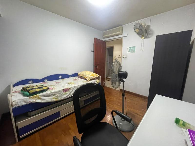 158A Rivervale Crescent, 158A Rivervale Crescent, Hougang / Punggol / Sengkang, Room Rental, 120 sqft, HDB Flat For Rent, by Brandon Loh, 500286476 - Bedroom - PropertyGuru.com.sg